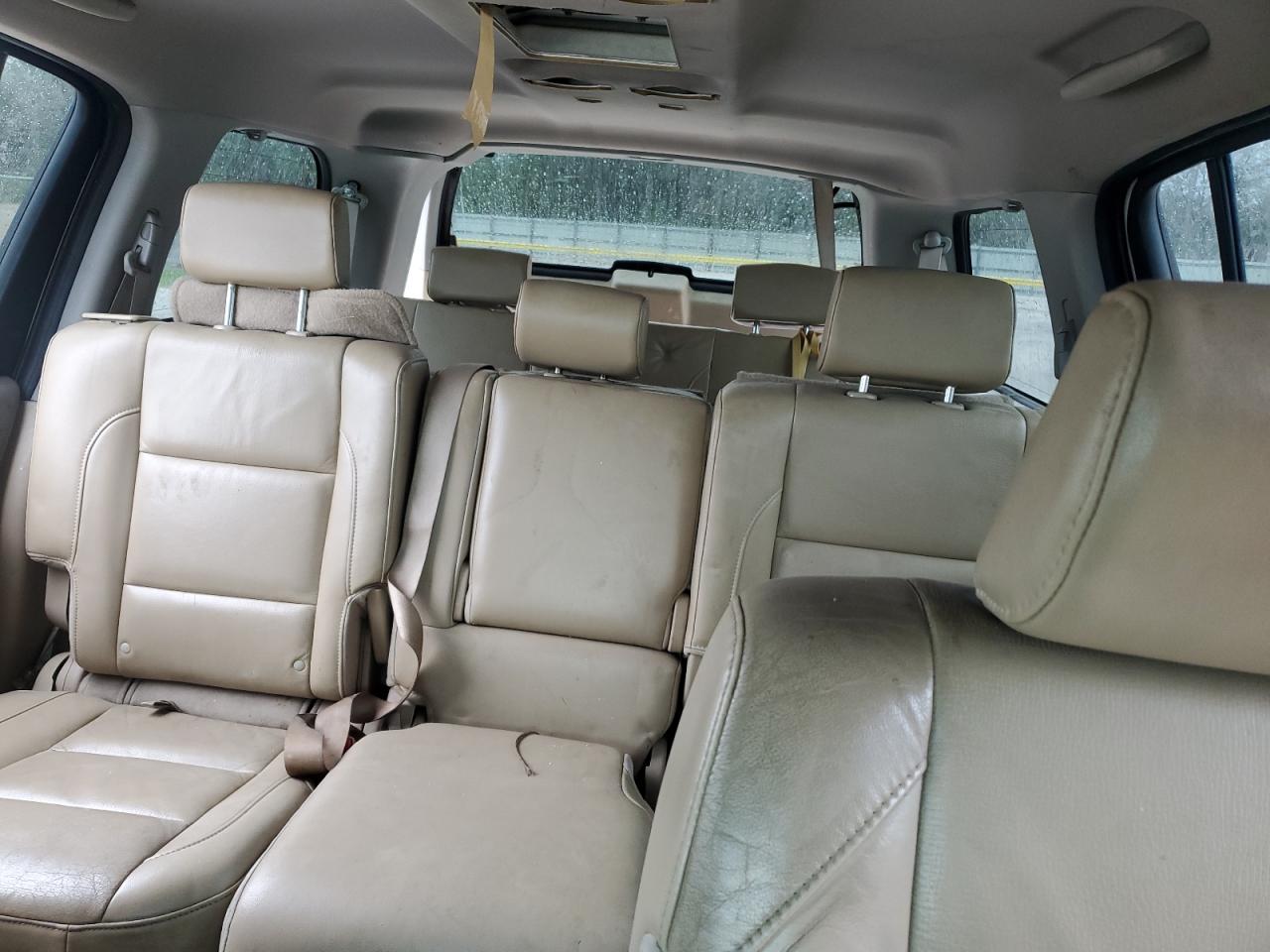 2009 Nissan Armada - Image 10