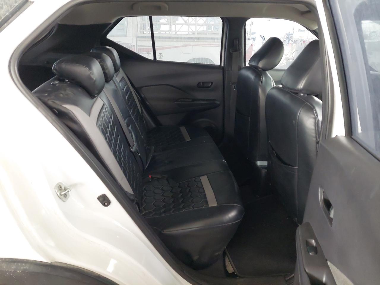 3N1CP5C9XKL466091 - 2019 Nissan Kicks - #45818645