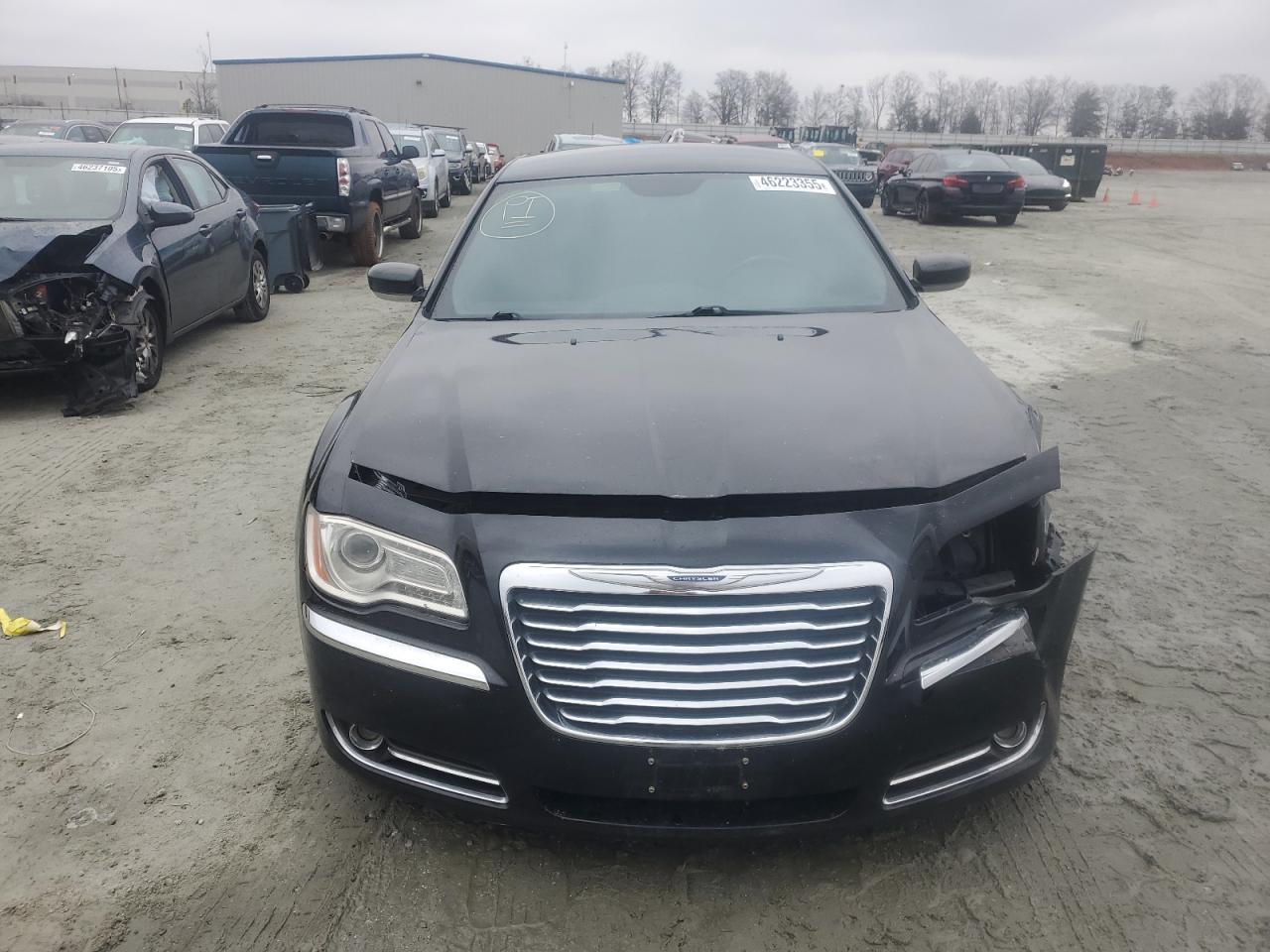 2014 Chrysler 300 - Image 5
