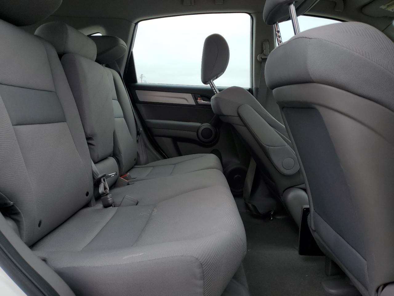 2010 Honda CR-V - Image 11