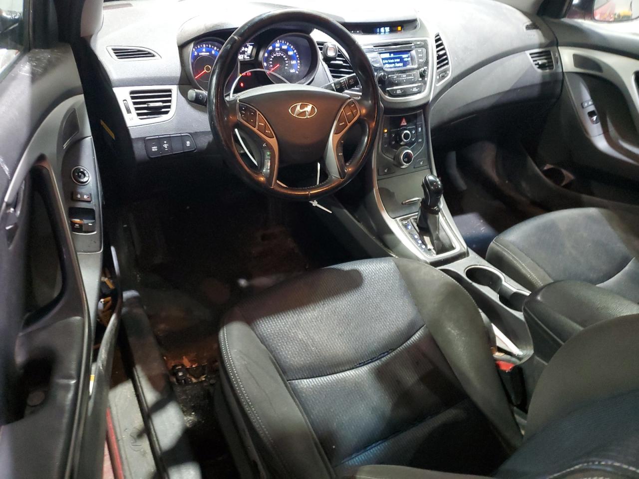 2014 Hyundai Elantra - Image 8