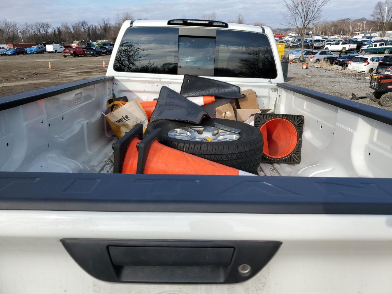 2017 Nissan Titan - Image 10