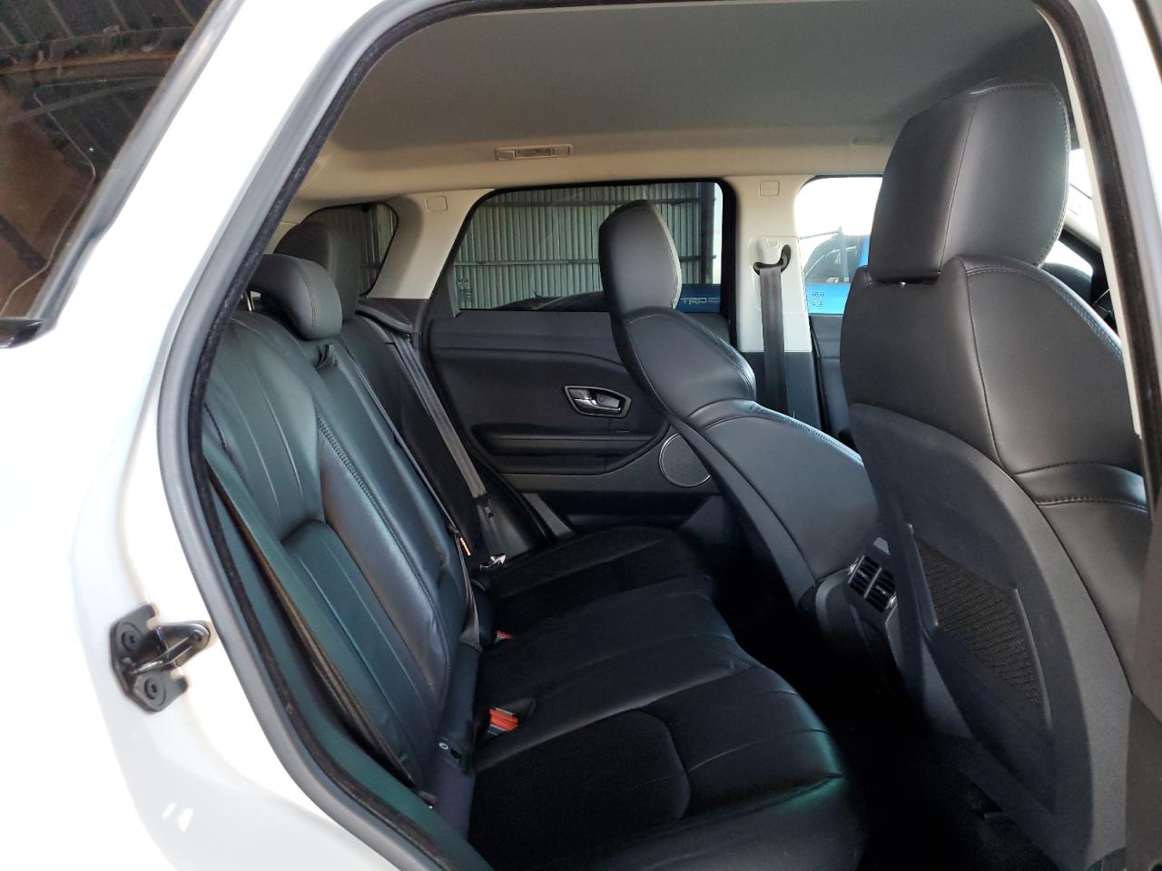 2018 Land Rover Range Rover - Image 11