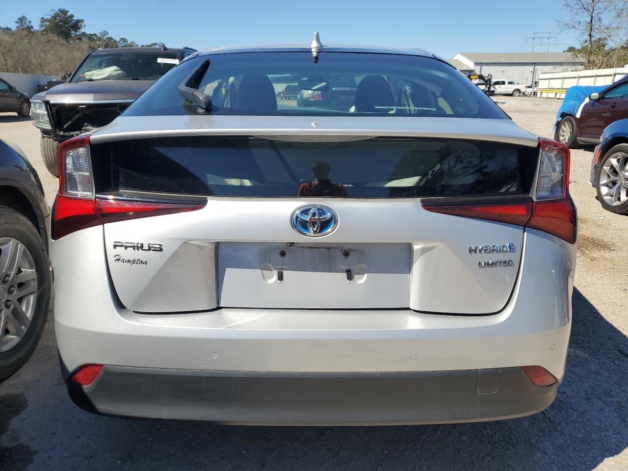 2019 Toyota Prius - Image 6