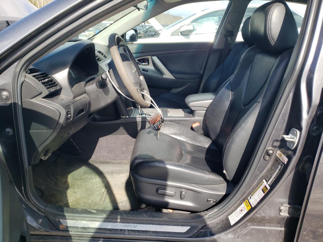 2011 Toyota Camry - Image 7