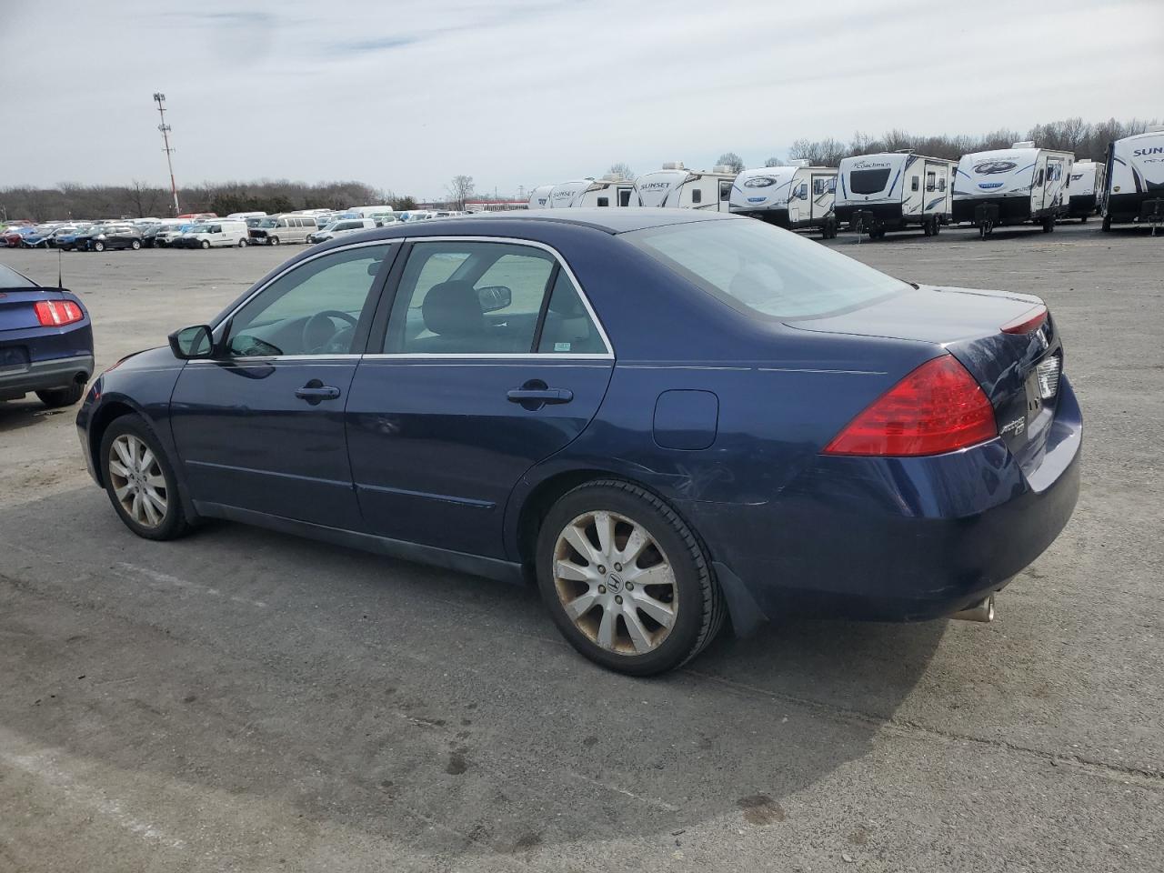 2007 Honda Accord - Image 2