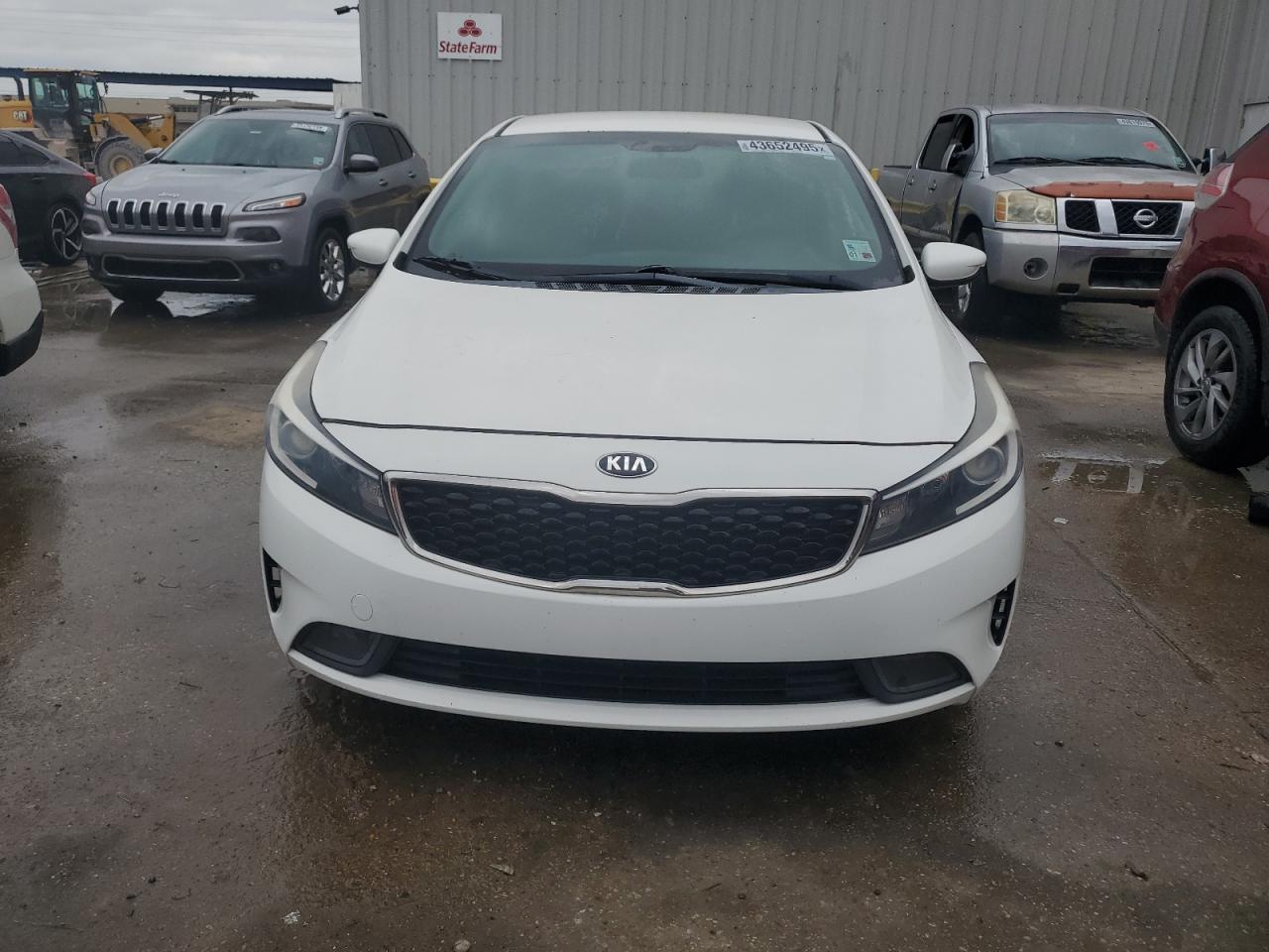 2017 Kia Forte - Image 5