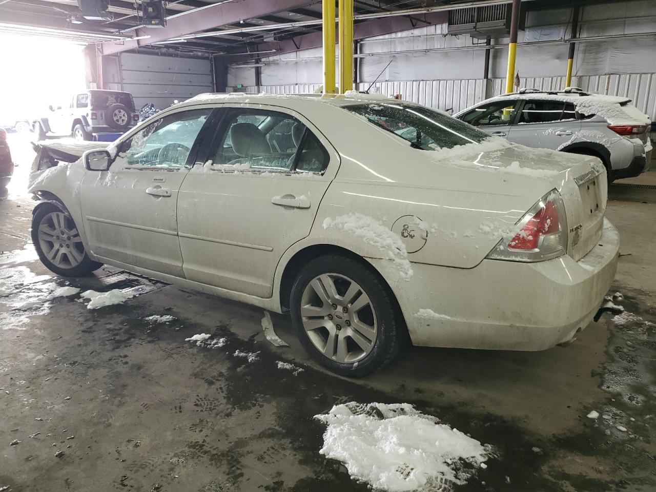 2009 Ford Fusion - Image 2