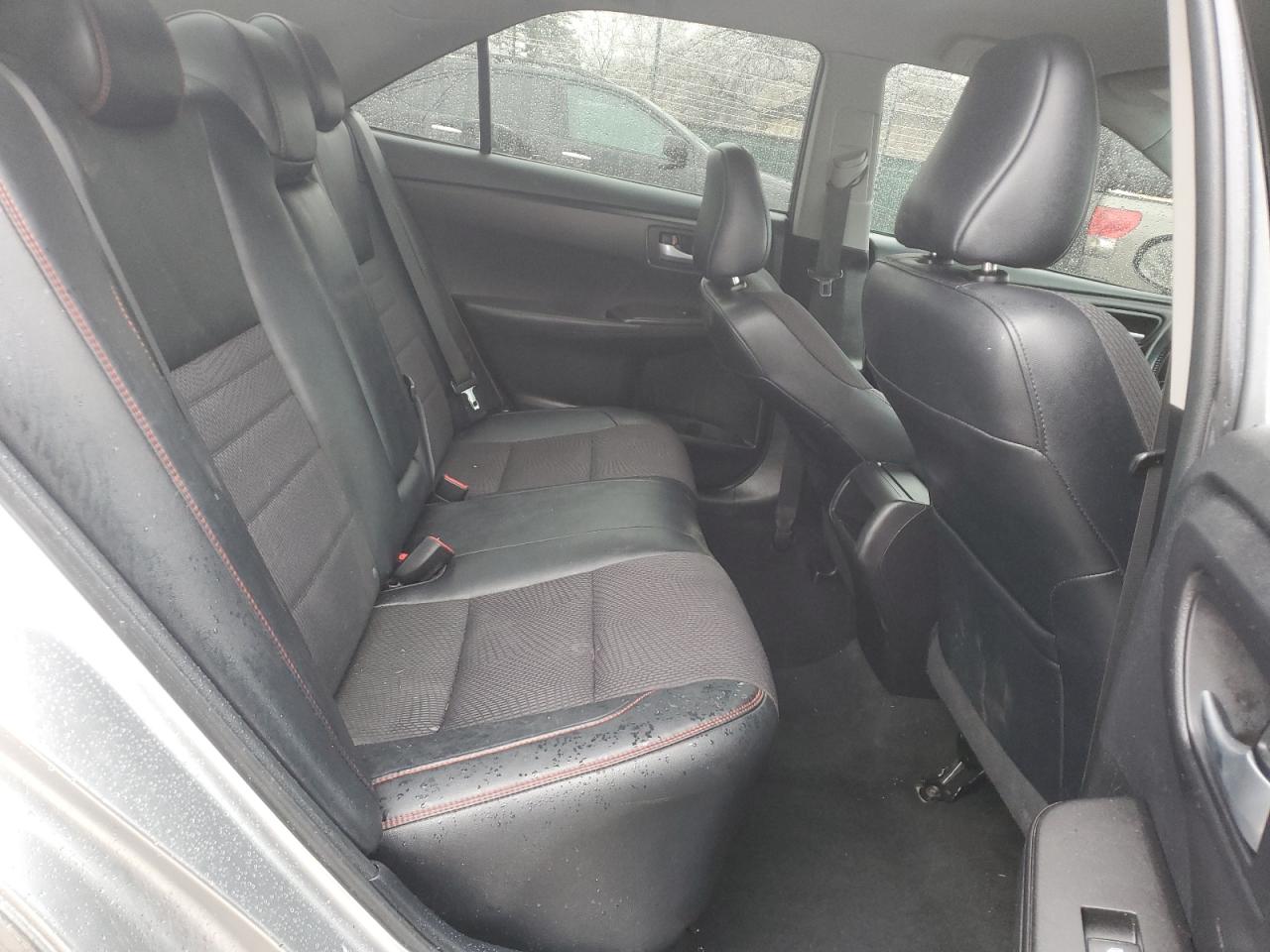 2016 Toyota Camry - Image 10