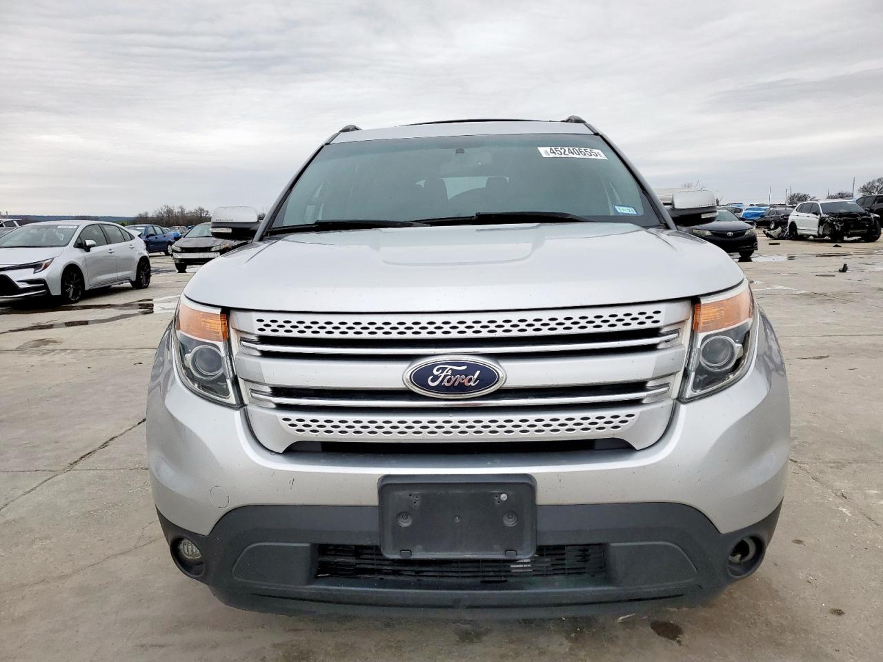 2013 Ford Explorer - Image 5