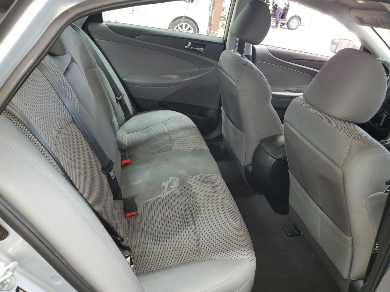 2014 Hyundai Sonata - Image 10