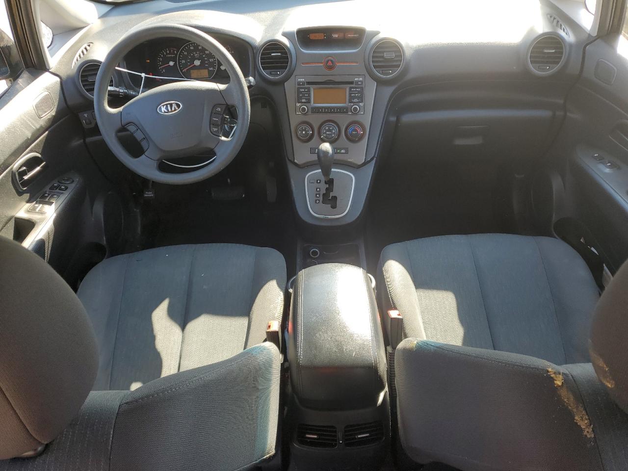 2009 Kia Rondo - Image 8