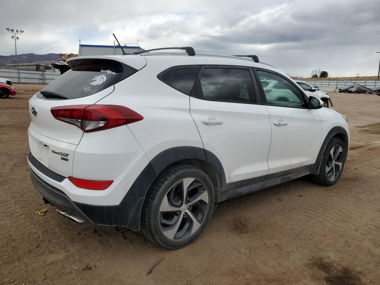 2016 Hyundai Tucson - Image 3