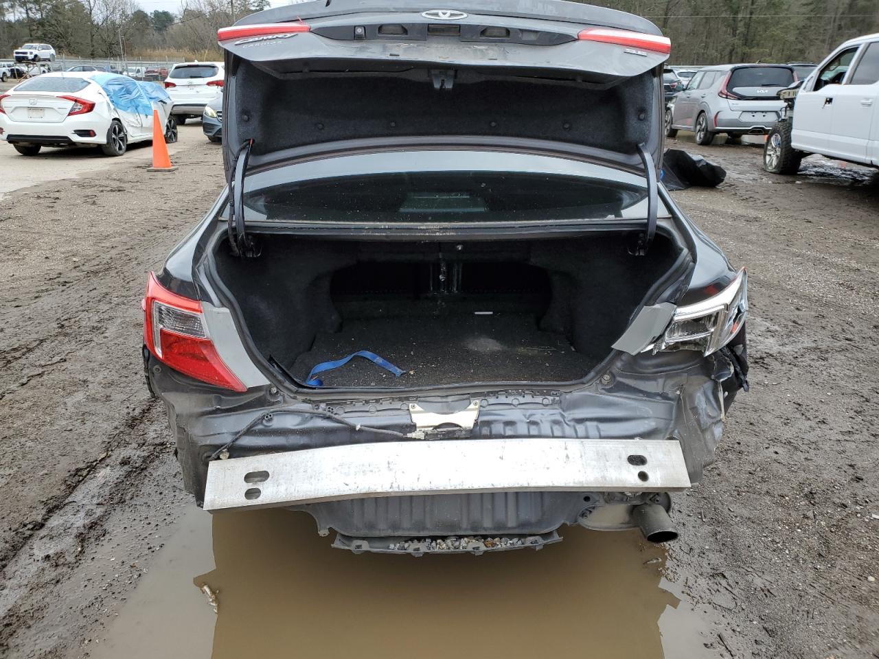 2012 Toyota Camry - Image 6