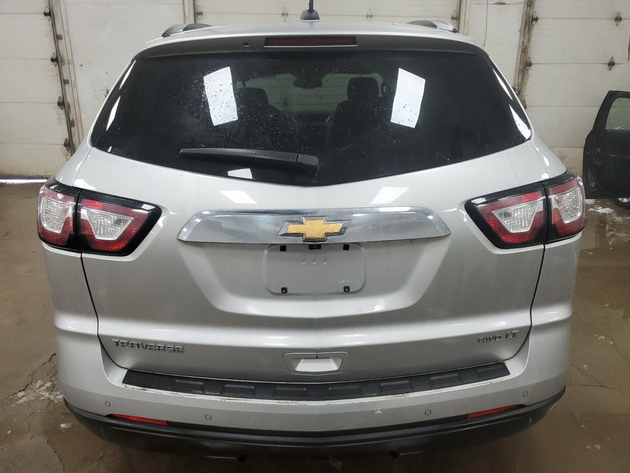 2017 Chevrolet Traverse - Image 6