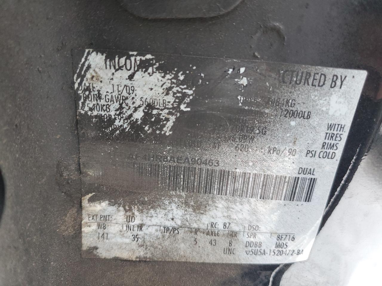 2010 Ford F450 - Image 13