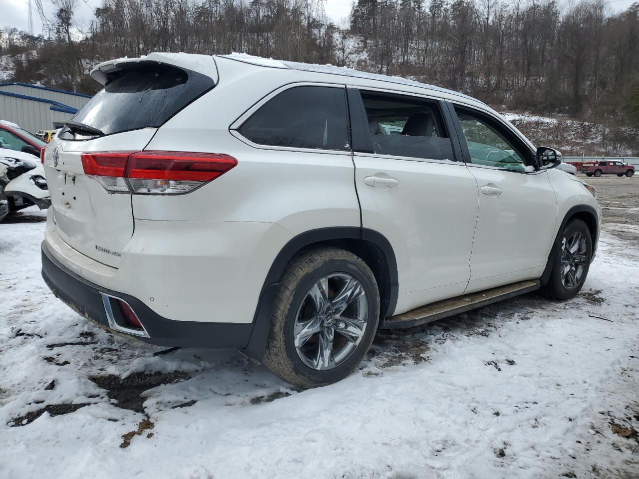 5TDDZRFH9JS832704 TOYOTA HIGHLANDER 2018