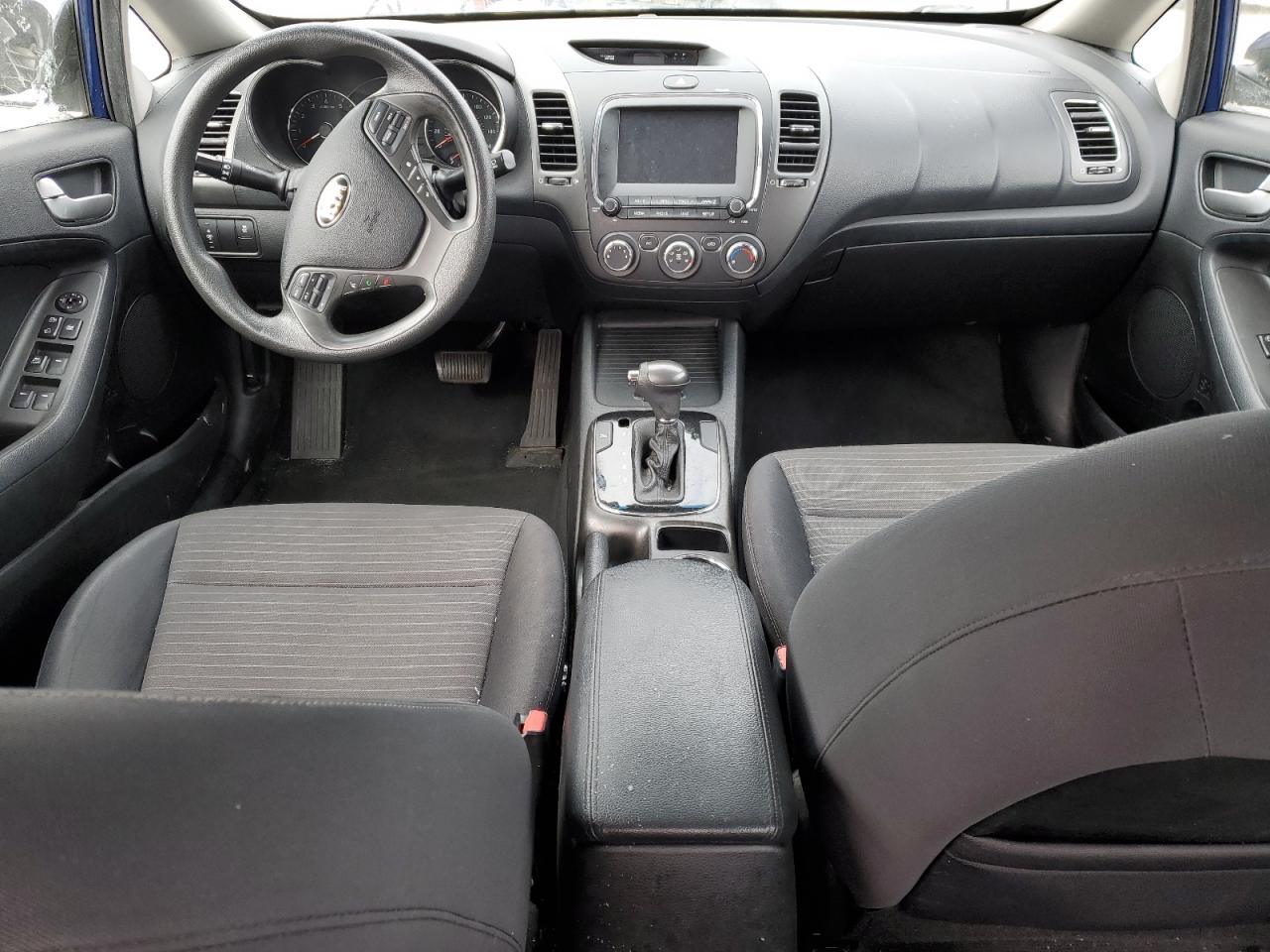 2018 Kia Forte - Image 8