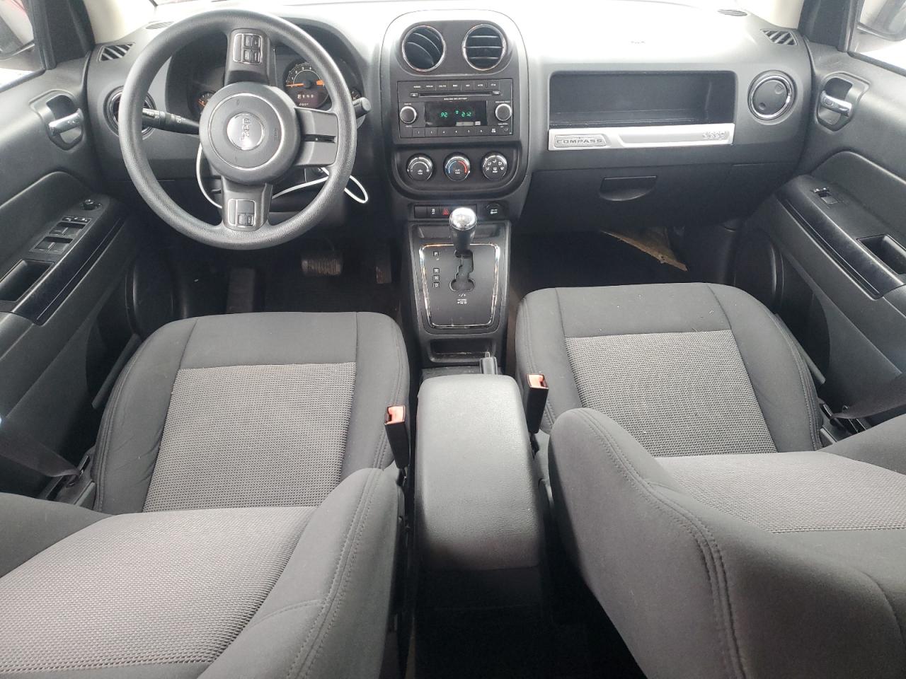 2014 Jeep Compass - Image 8