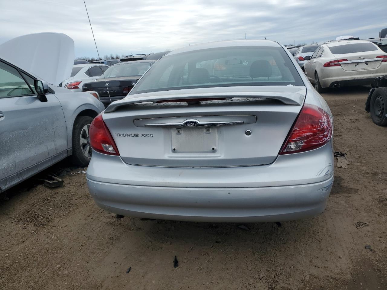 2003 Ford Taurus - Image 6