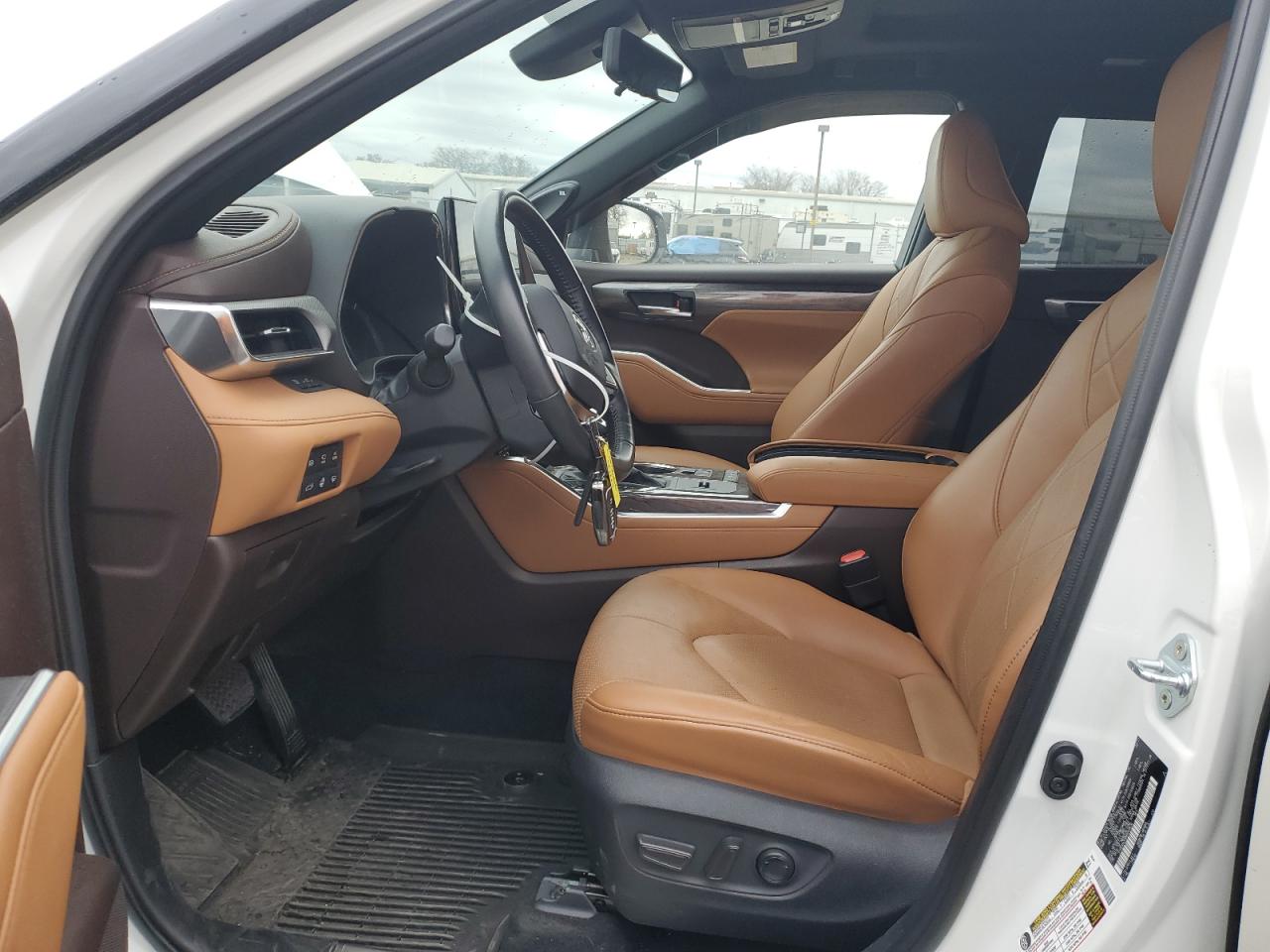 2021 Toyota Highlander - Image 7