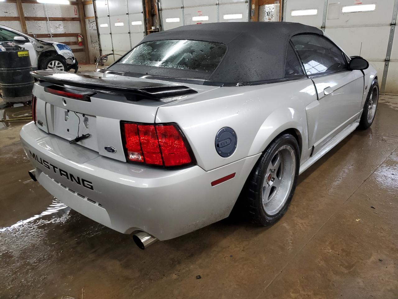 2002 Ford Mustang - Image 3