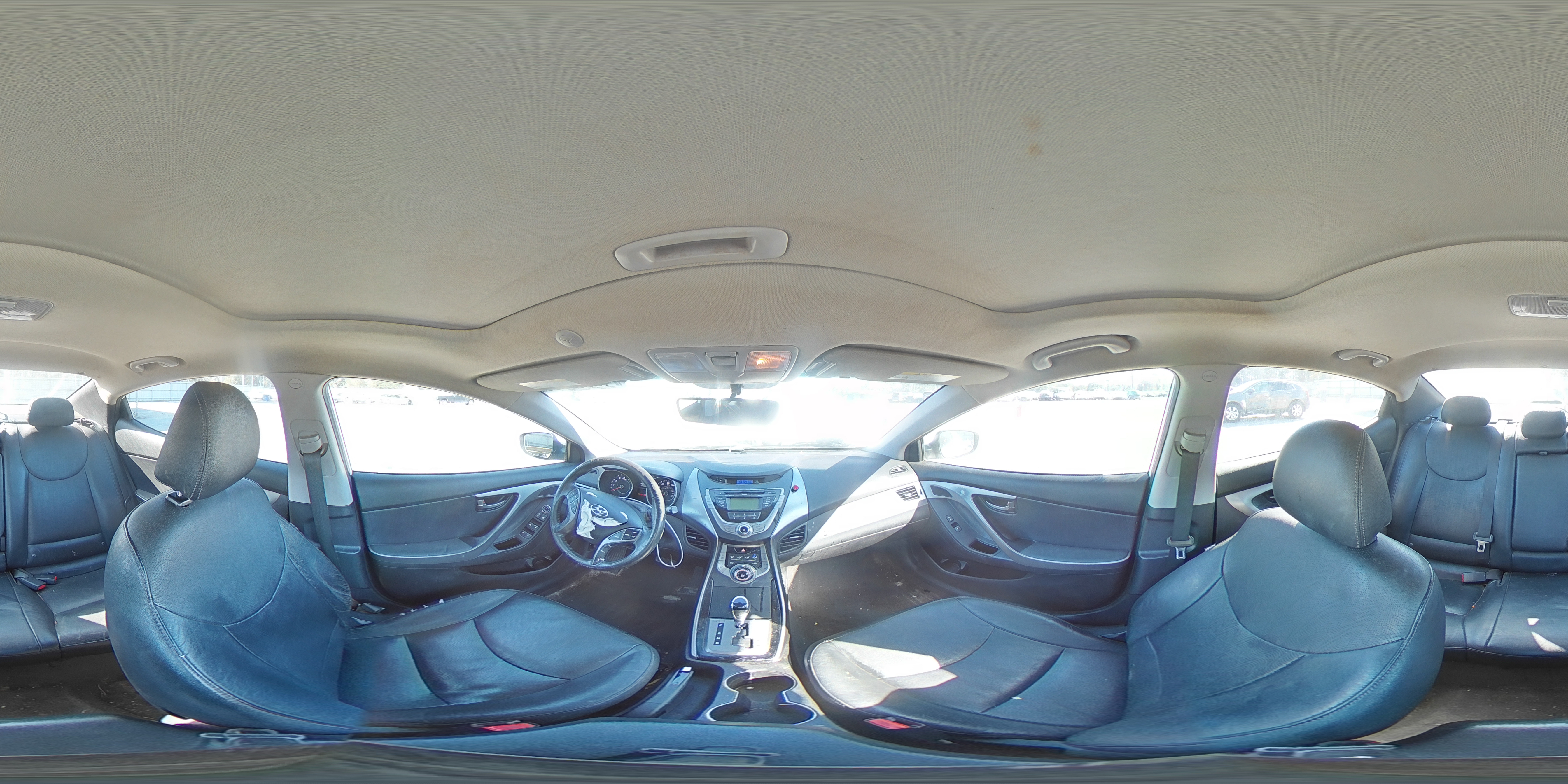 2013 Hyundai Elantra - Image 12