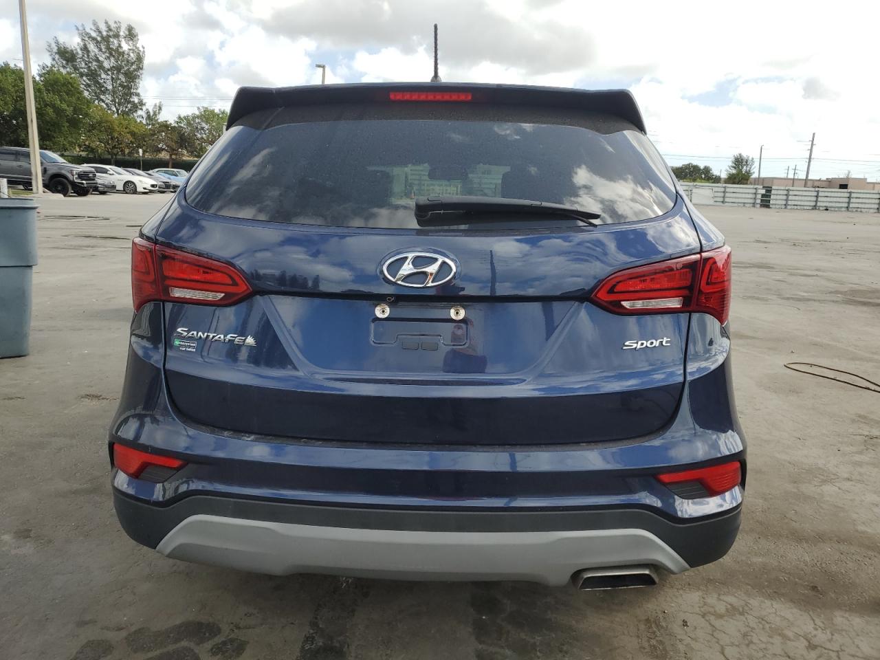 2018 Hyundai Santa Fe - Image 6
