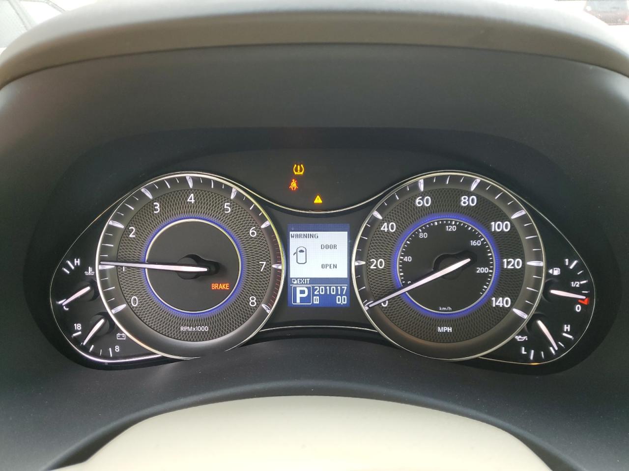 2011 Infiniti QX56 - Image 9