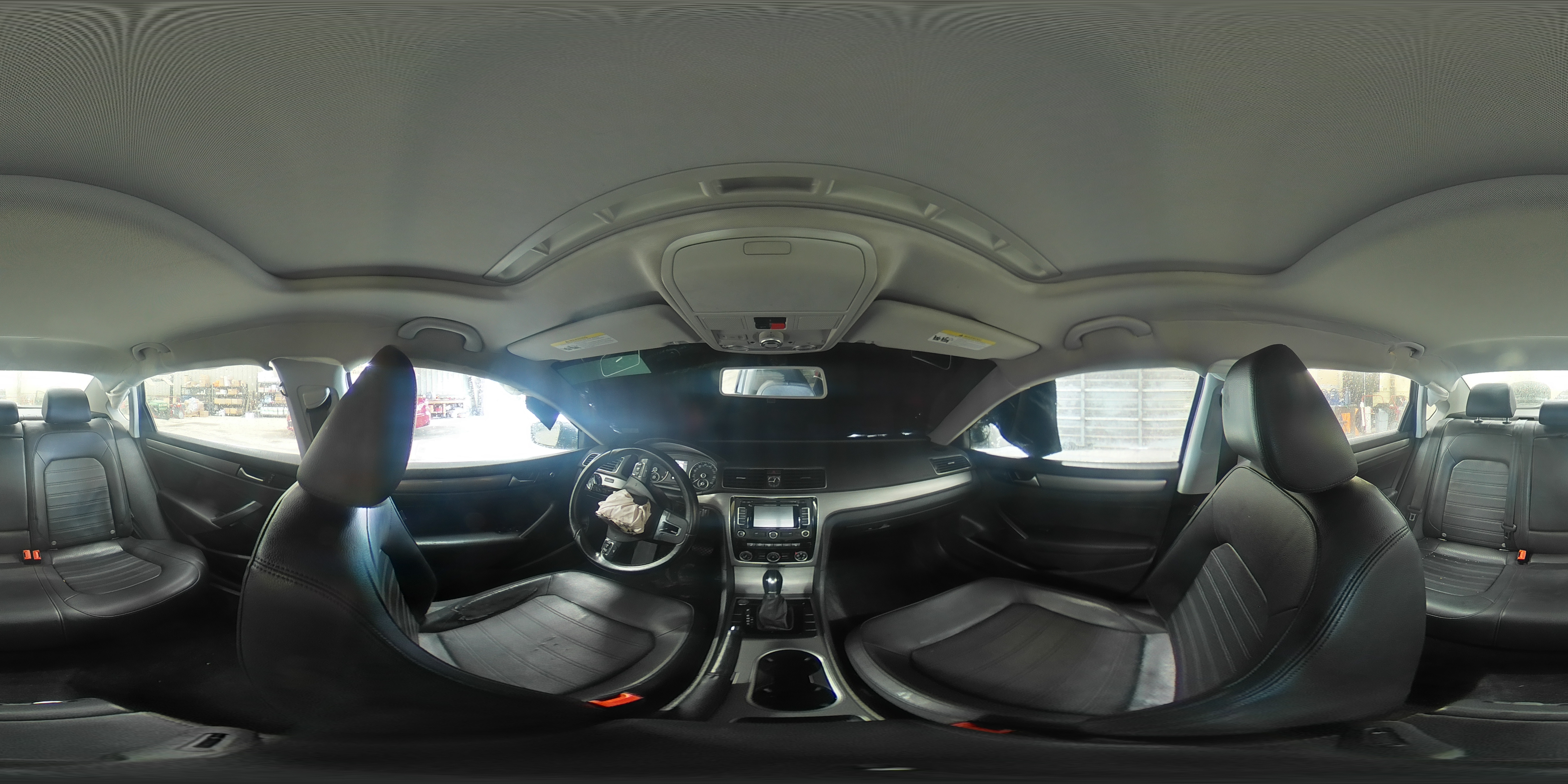2015 Volkswagen Passat - Image 12