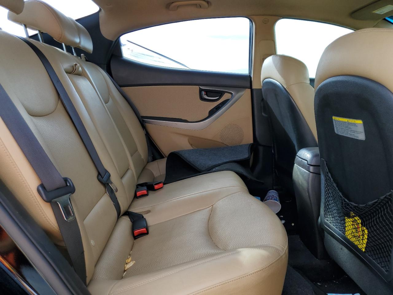 2012 Hyundai Elantra - Image 10