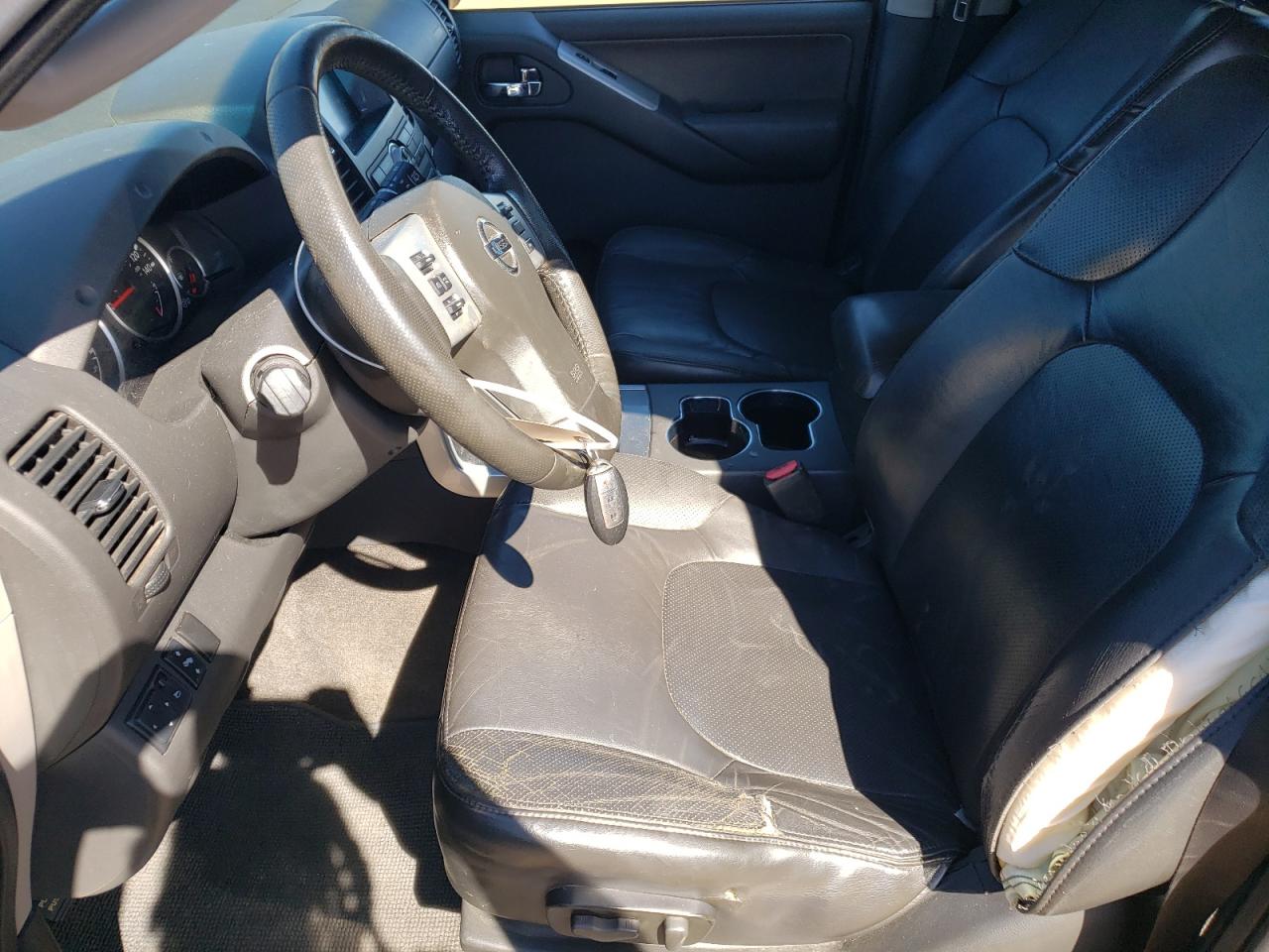 2012 Nissan Pathfinder - Image 7