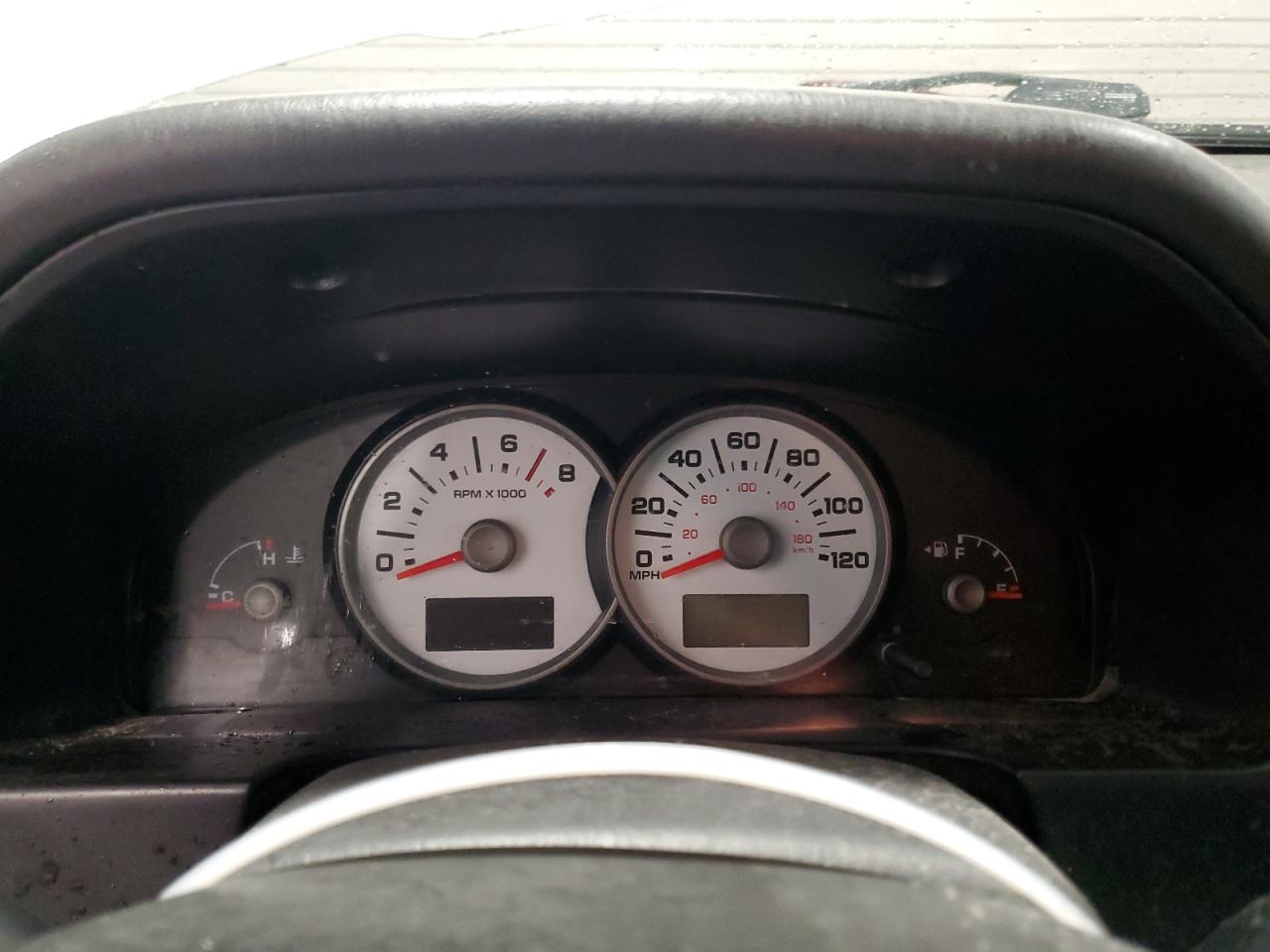 2005 Ford Escape - Image 9