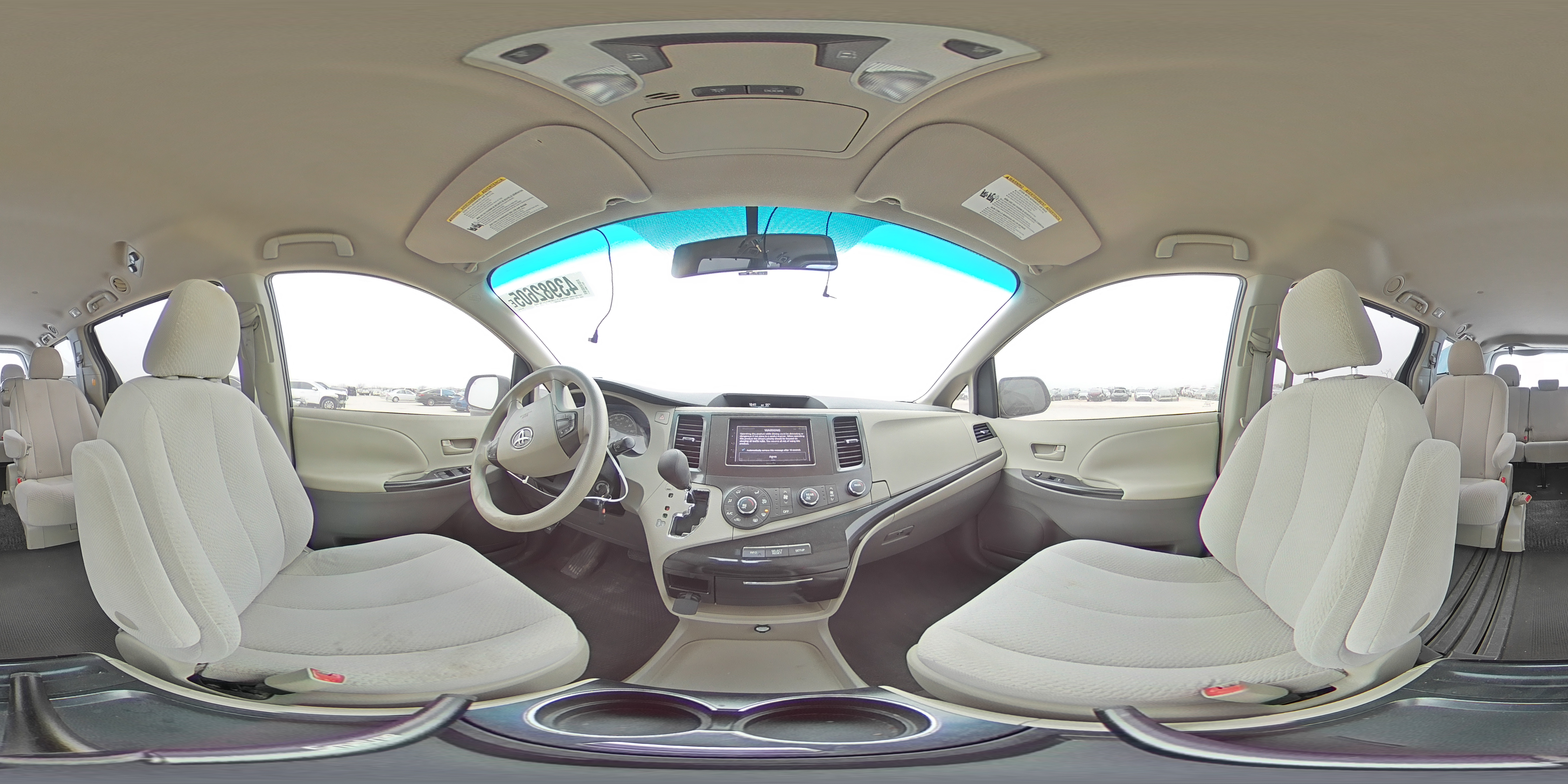 2011 Toyota Sienna - Image 14