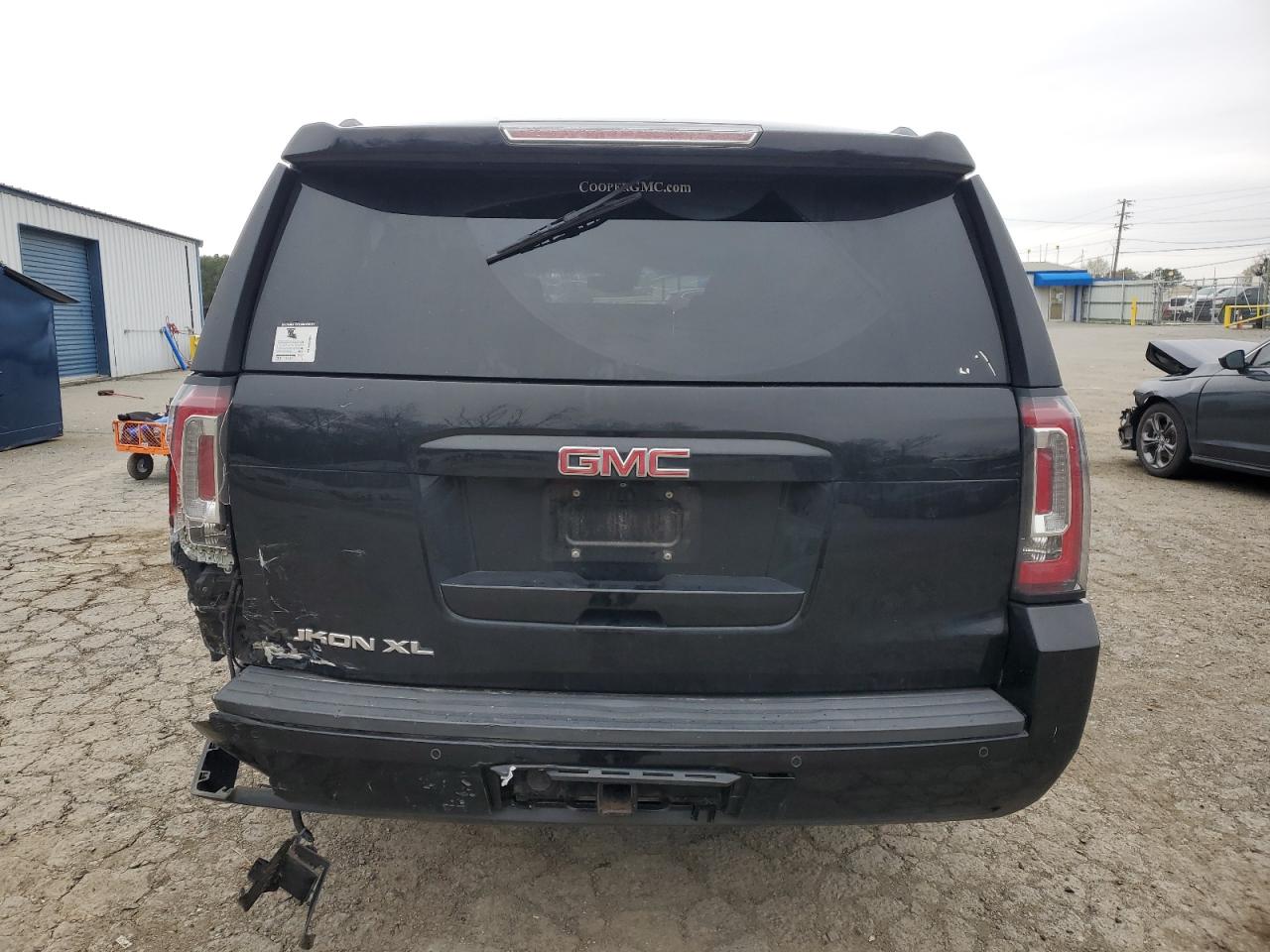 2016 GMC Yukon Xl C1500 Slt VIN: 1GKS1GKCXGR120243 Lot: 45690725
