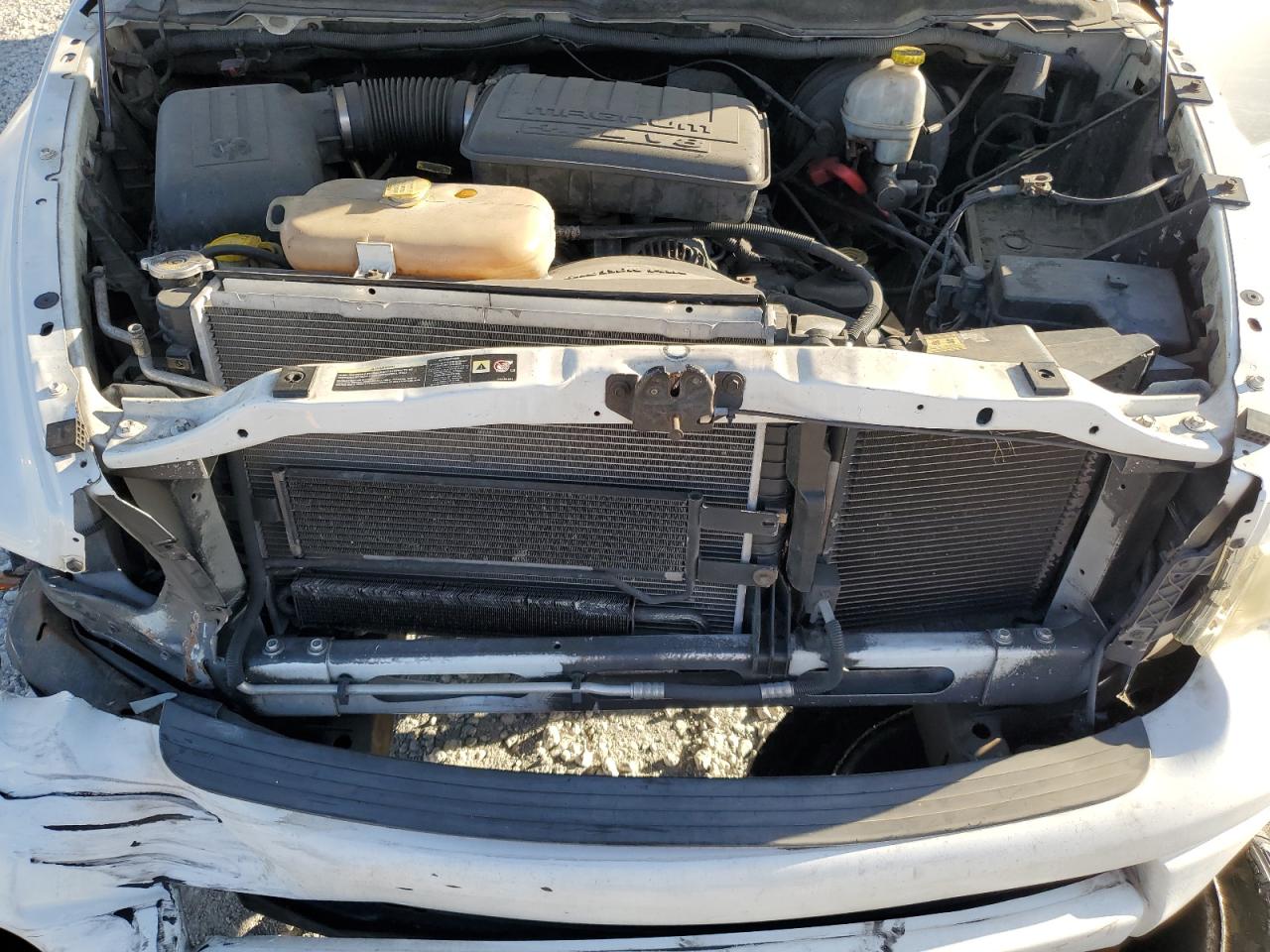 2004 Dodge RAM - Image 11