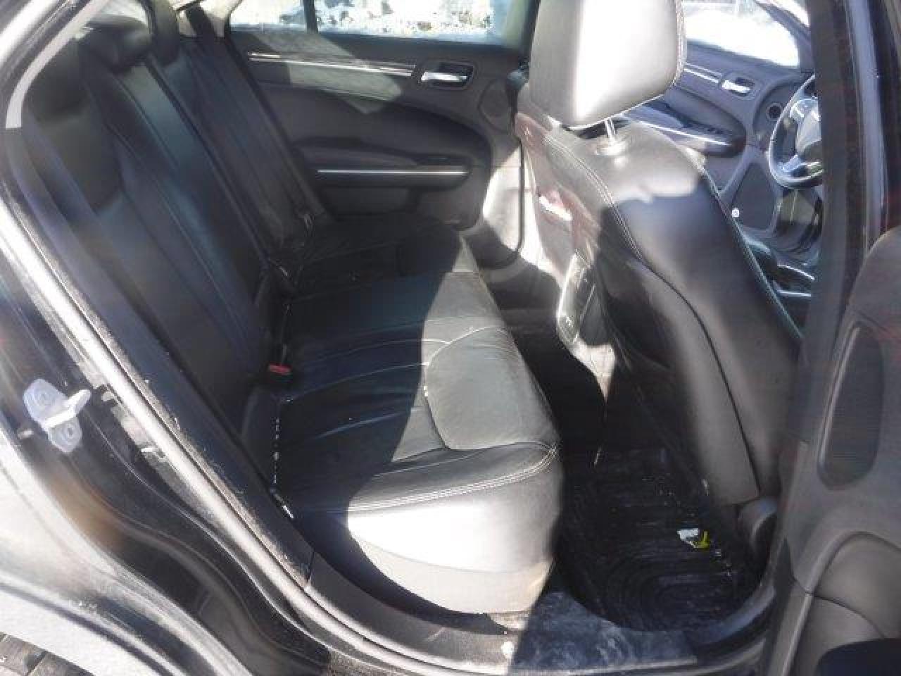 2015 Chrysler 300 - Image 6