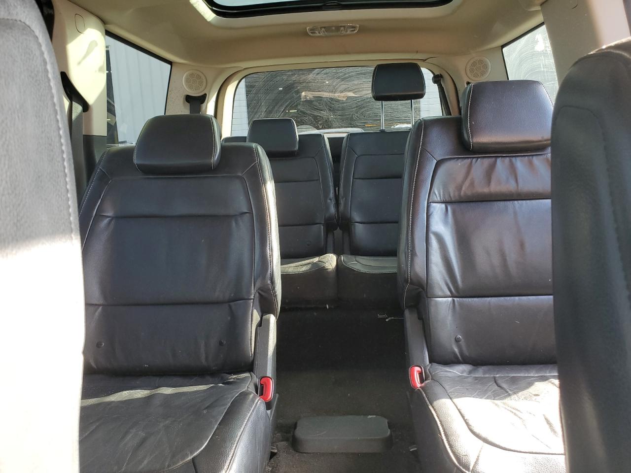 2011 Ford Flex - Image 10