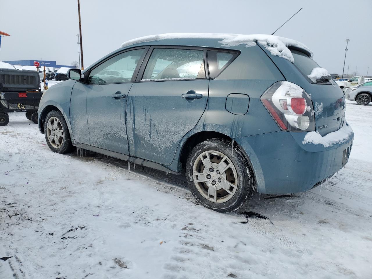 2009 Pontiac Vibe - Image 2