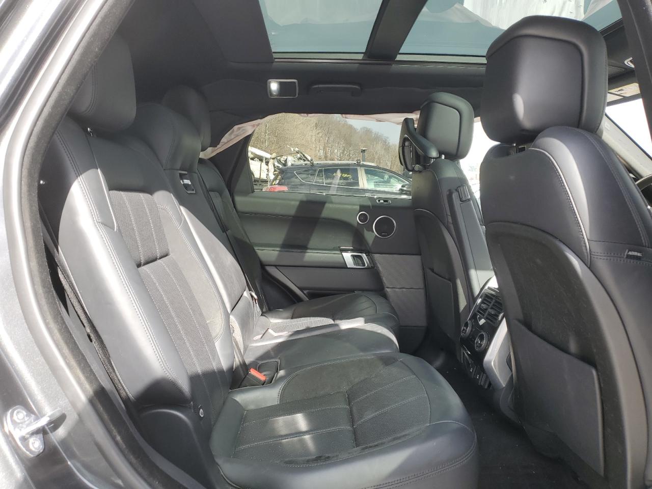2020 Land Rover Range Rover - Image 11