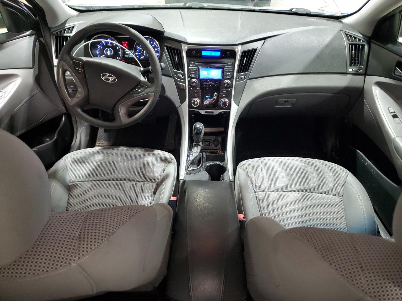2013 Hyundai Sonata - Image 8