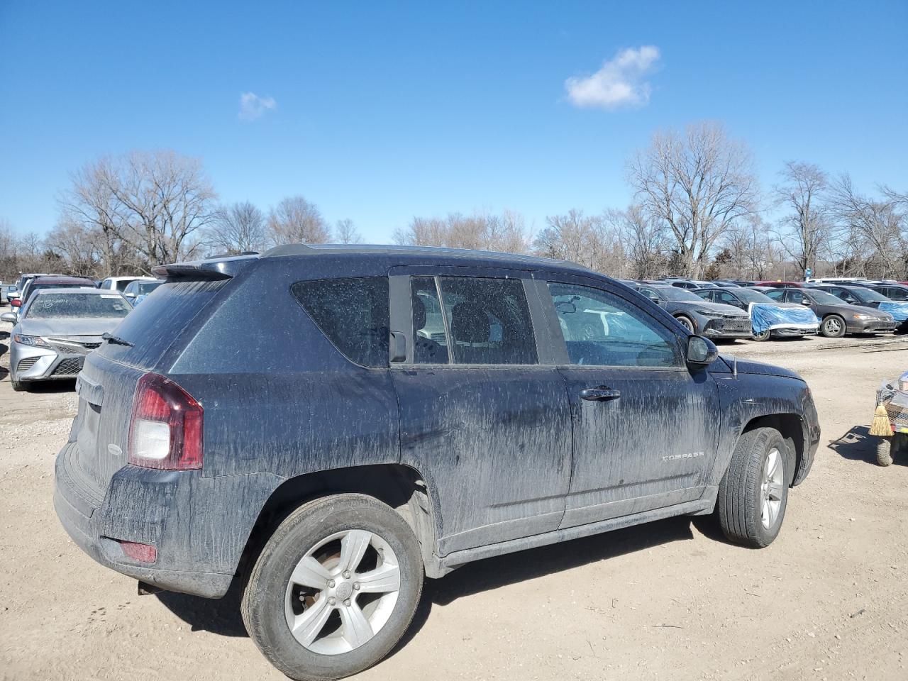 2014 Jeep Compass - Image 3