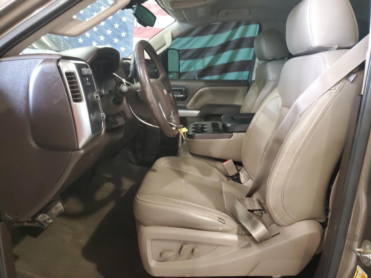 2015 Chevrolet Silverado - Image 7
