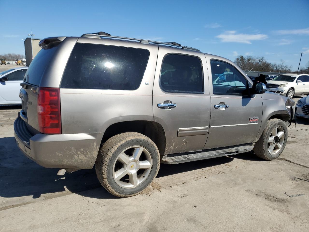 2013 Chevrolet Tahoe - Image 3