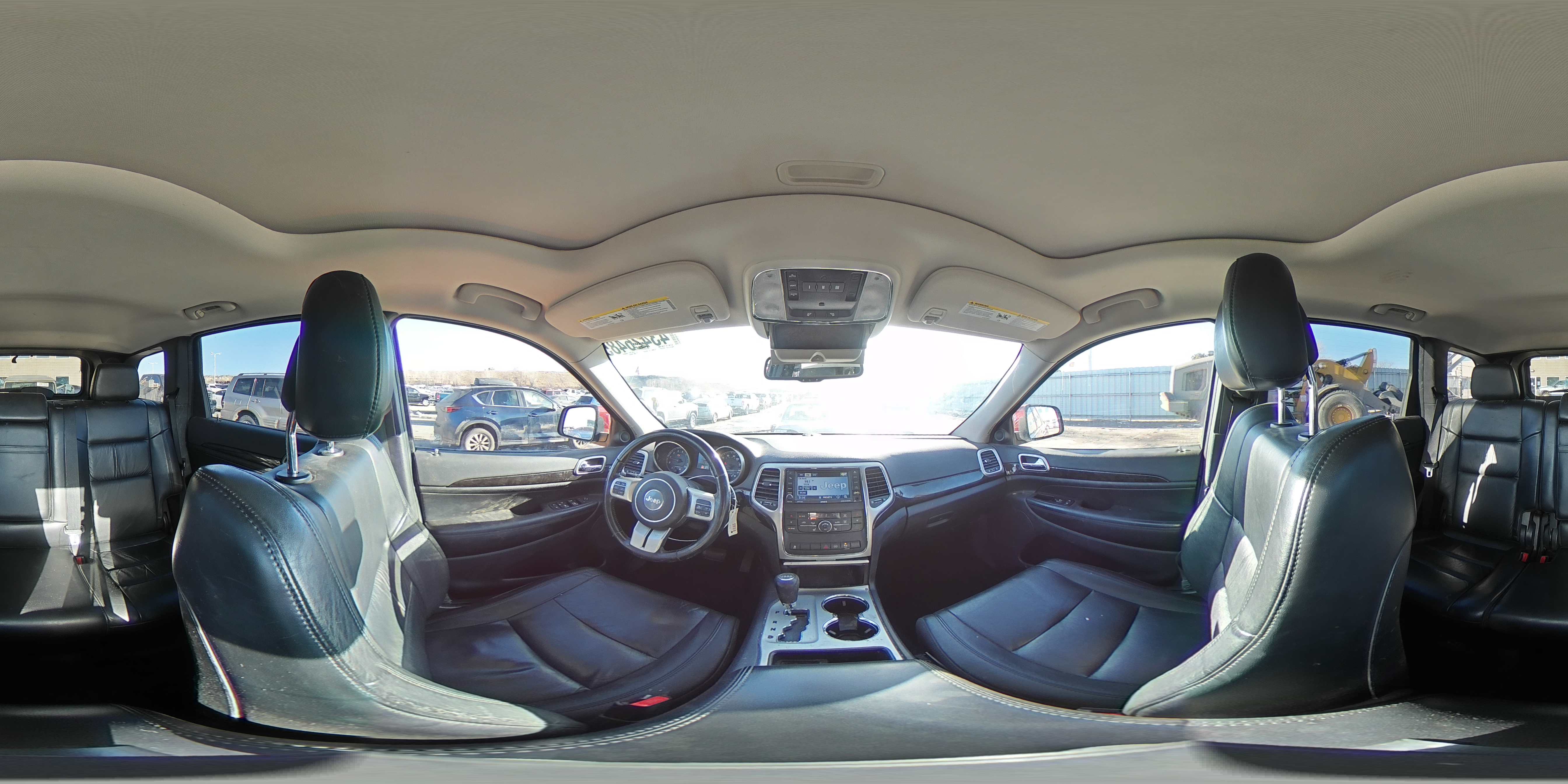 2012 Jeep Grand Cherokee - Image 15