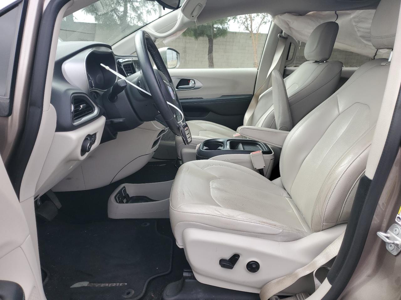 2018 Chrysler Pacifica - Image 7