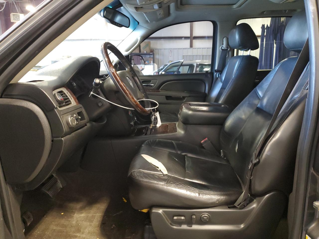 2011 GMC Yukon - Image 7