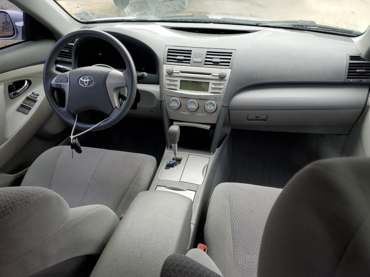 2010 Toyota Camry - Image 8