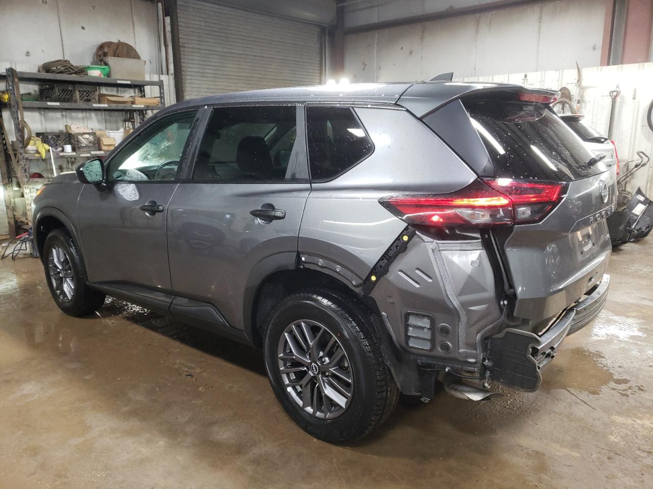 2024 Nissan Rogue - Image 2