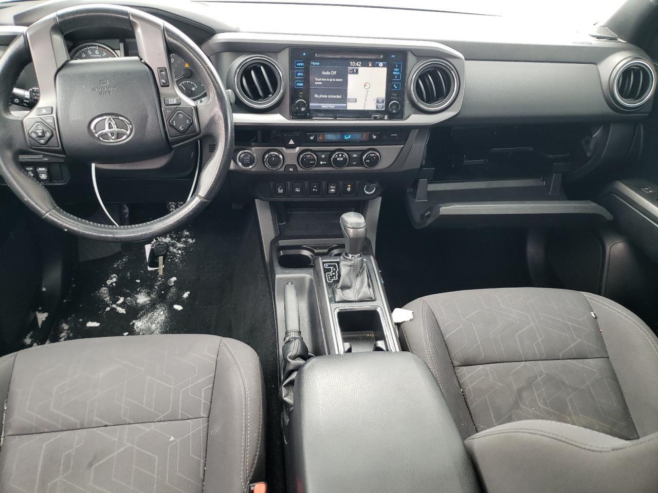 2017 Toyota Tacoma - Image 8